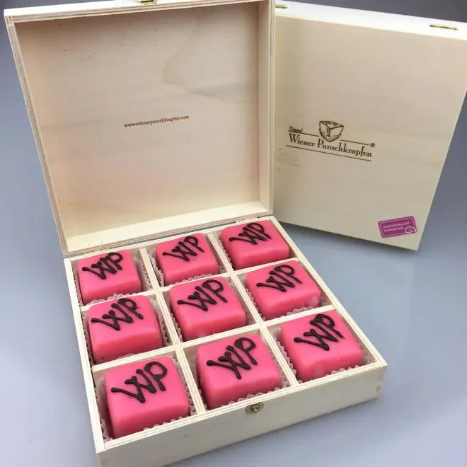 Original Wiener Punschkrapfen 9er Box klassisch im Holzkistchen